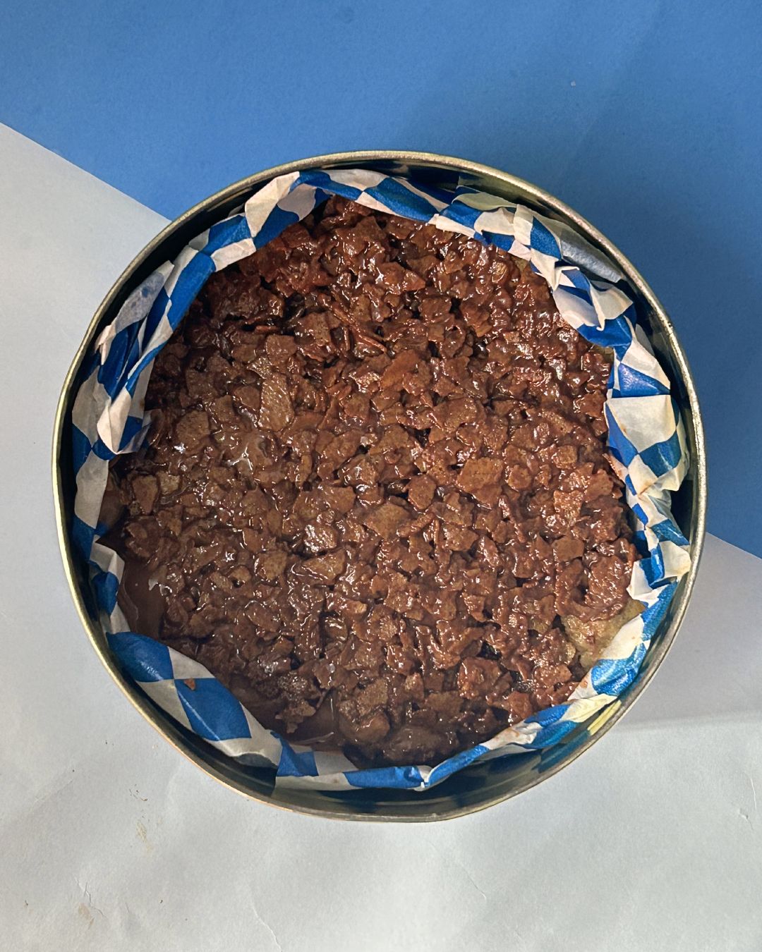 Midnight Crackle cookie tin